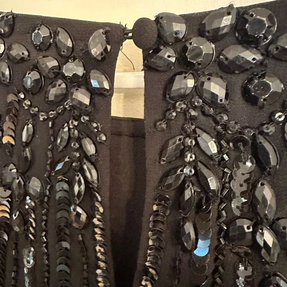 Mac Duggal BLACK Embellished Column Cape Gown - Picture 10 of 13